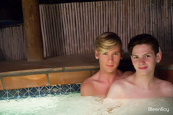 Hot Tub Hotties Image