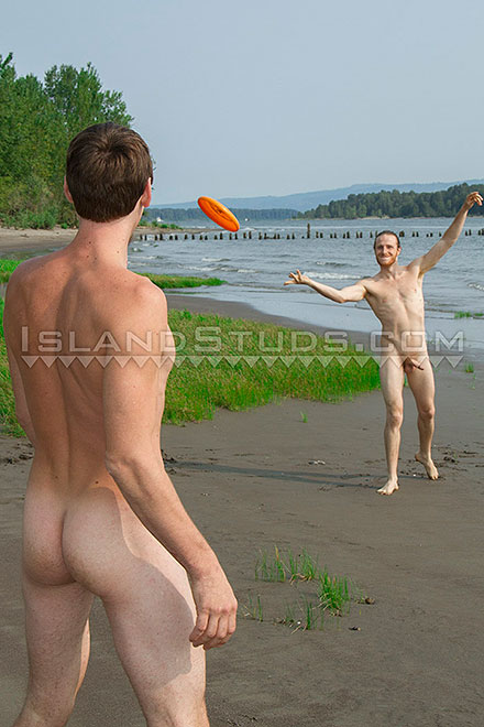 Frisbee Nude 5 Image