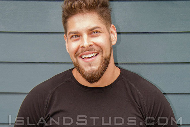 Tall Bearded Vega Hernandez Image